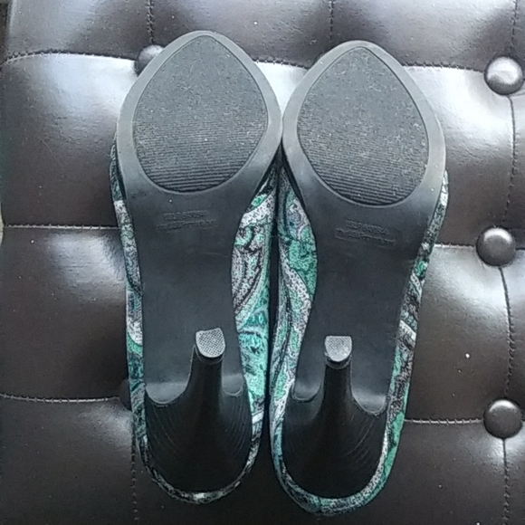 *Recent Price Drop*Diba Paisley Tapestry Ankle Booties - Picture 4 of 8